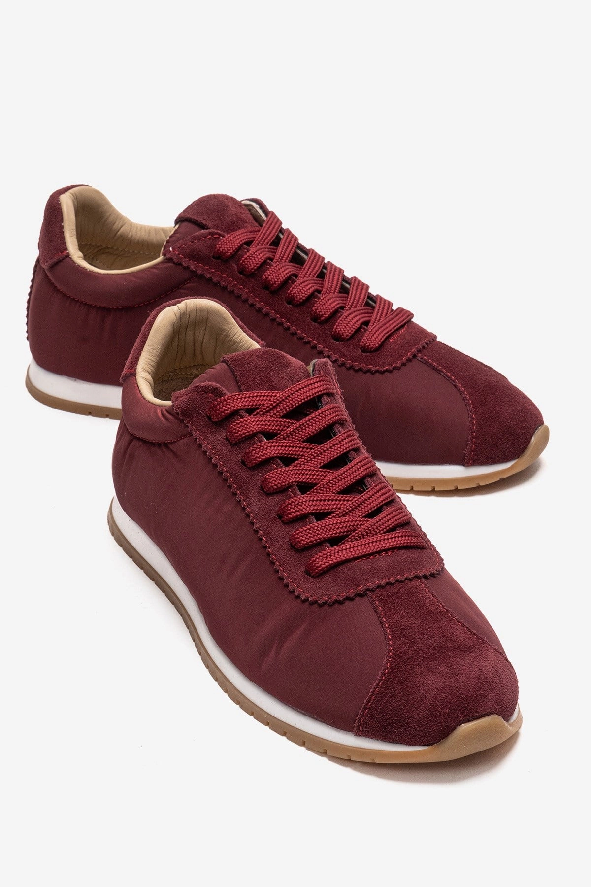 Forever & Always Womens Unica Leather Sport Sneaker