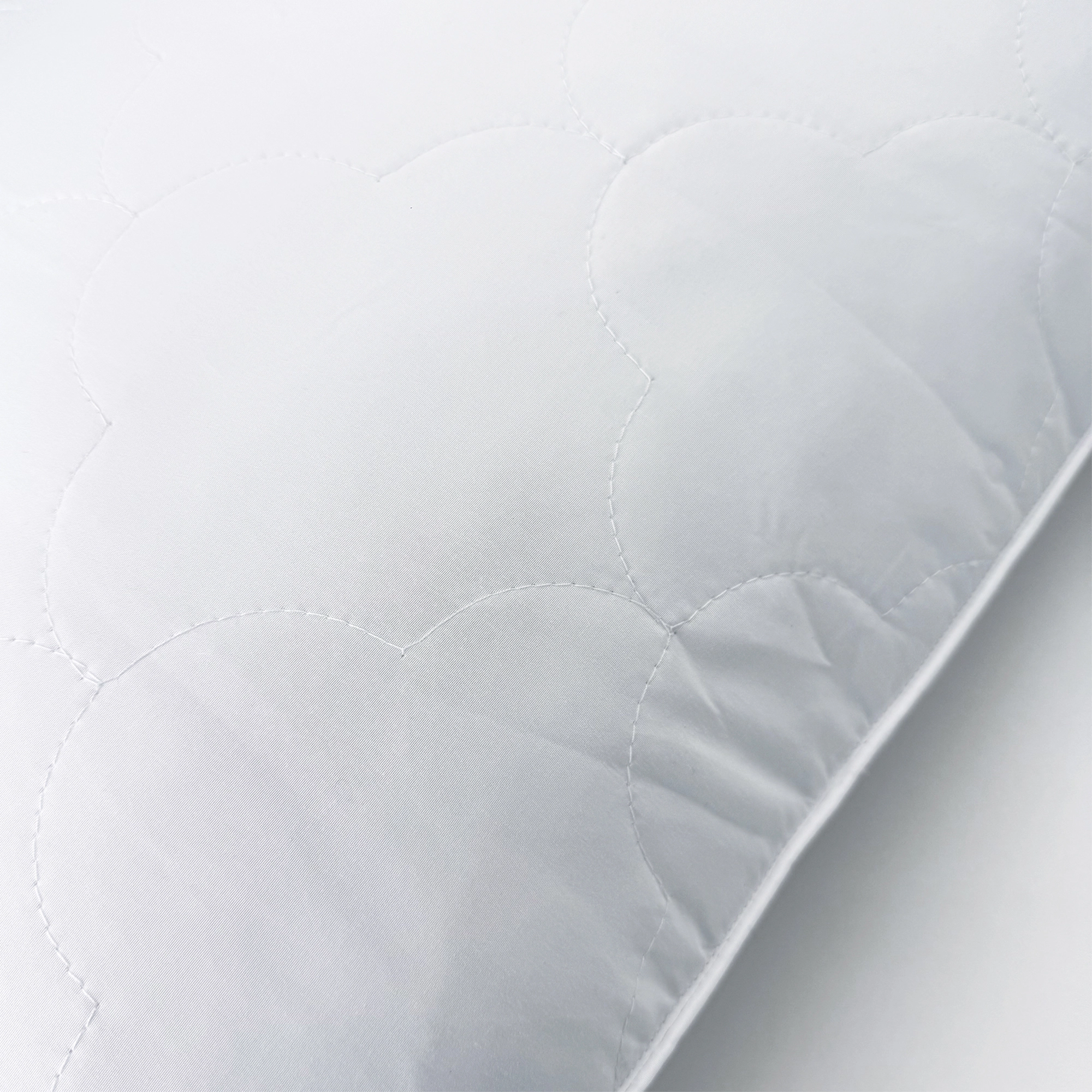 Unikome Cloud-Quilted Goose Feather Pillows – Set of 2 – Hotel-Quality Comfort for a Better Nights Sleep