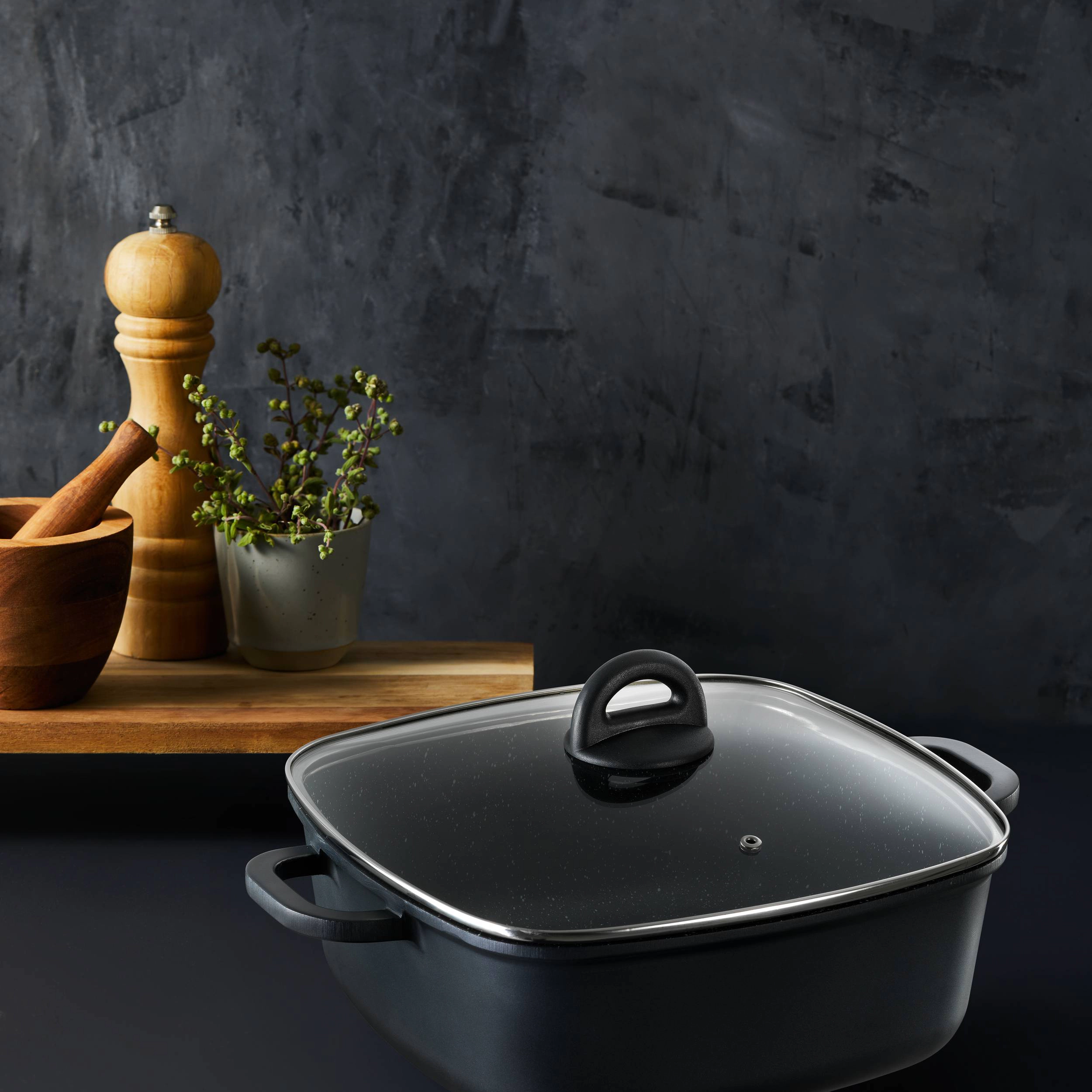 Cuisine::pro® STONE™ Casserole With Lid 11"
