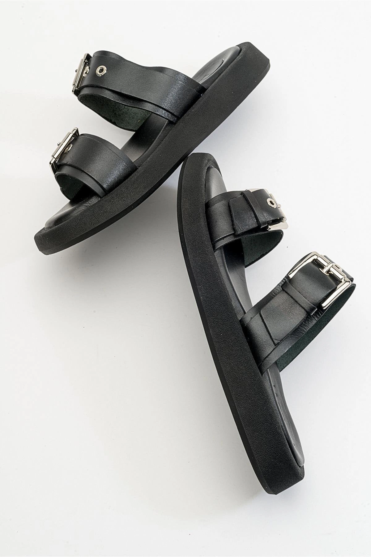 Forever & Always Womens Finezza Leather Two-Strap Sandals
