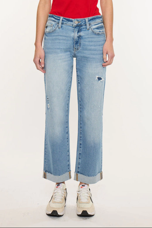 Kancan Women's Essentials Mid Rise Crop Straight Jeans Rocio
