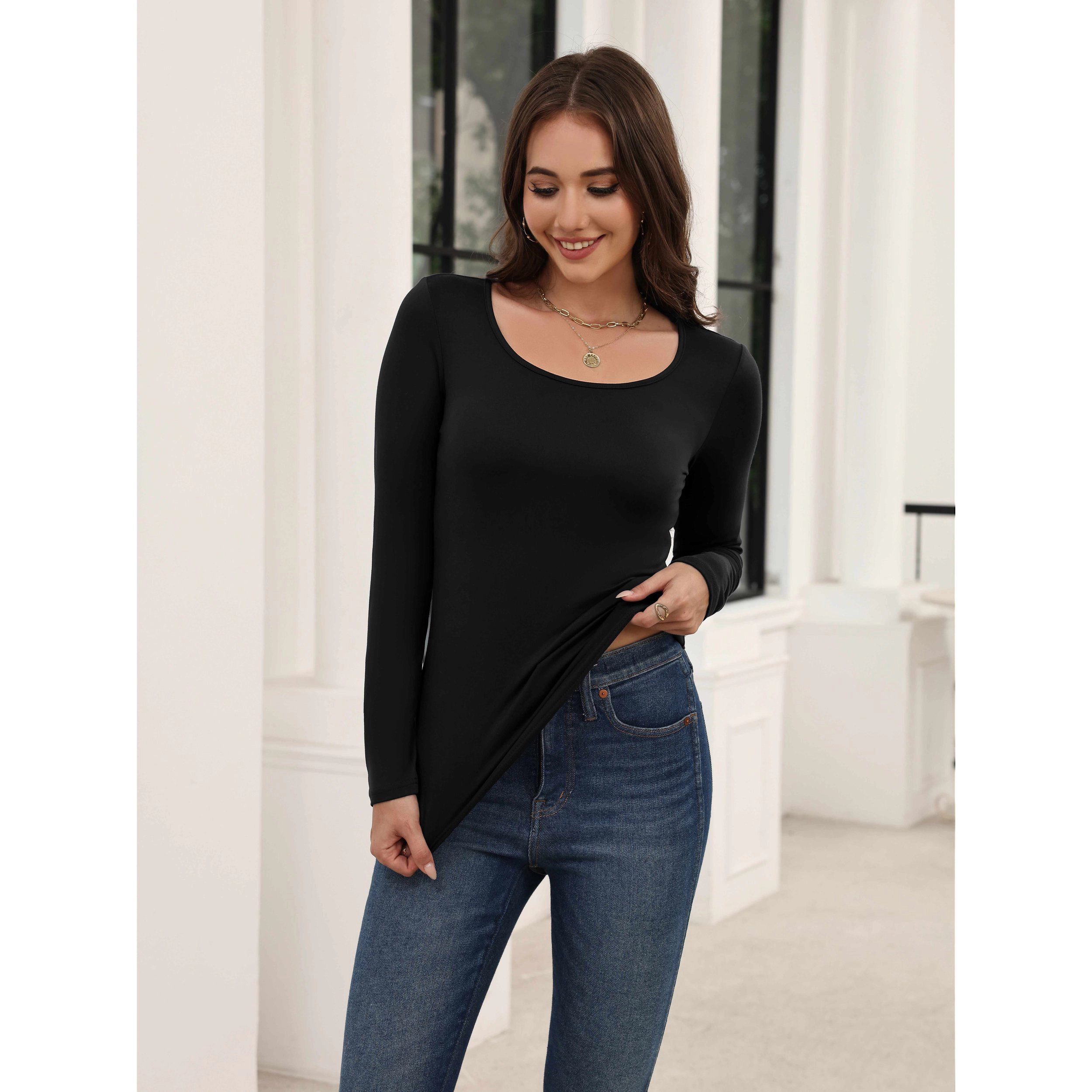 Ekouaer Womens Thermal Long Sleeve Base Layer Top Lightweight Stretch Crew Neck Shirt