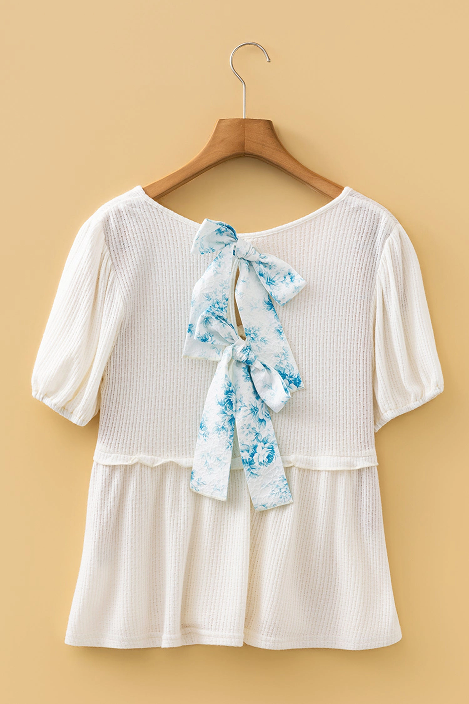 Threaded Pear Women's Lilliana Bubble Sleeve Peplum Top