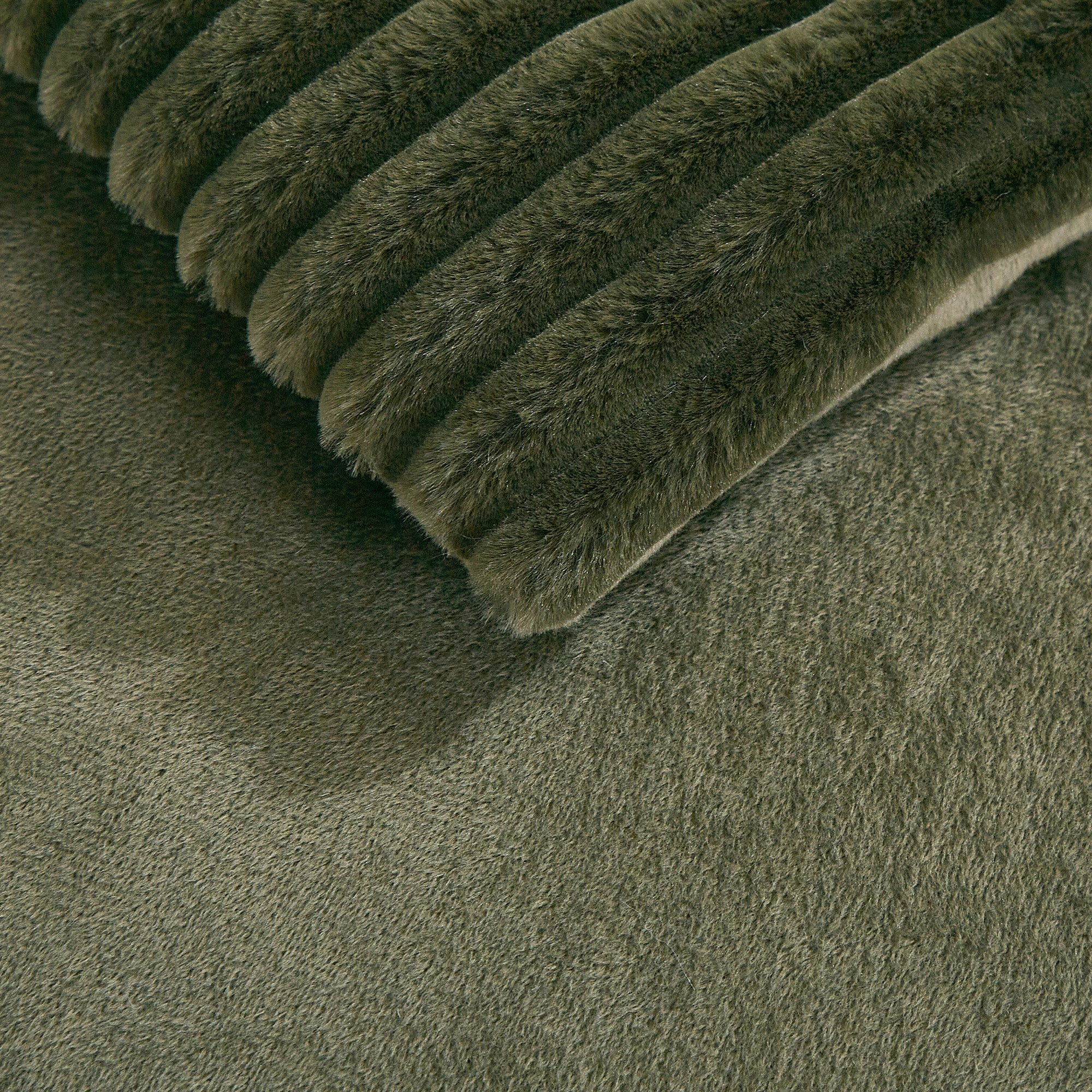 MarCielo 4 Pieces Plush Ribbed Faux Fur Comforter Set with Velvet Backing