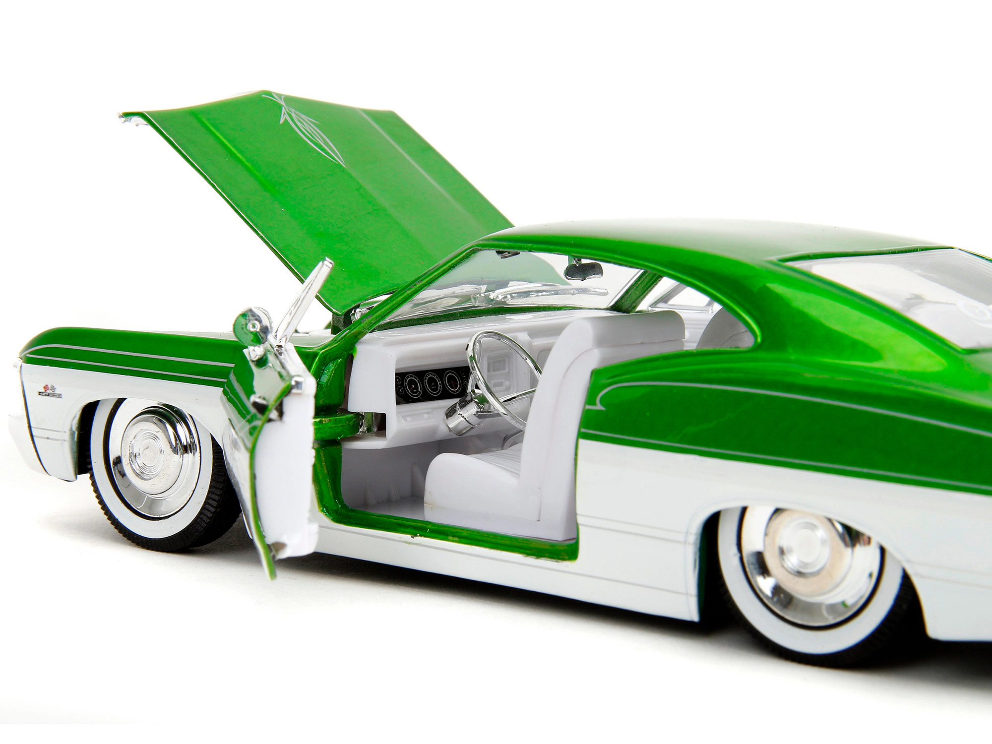 Jada 1967 Chevrolet Impala Ss Green Metallic And White With White Interior "Bigtime Muscle" Series 1/24