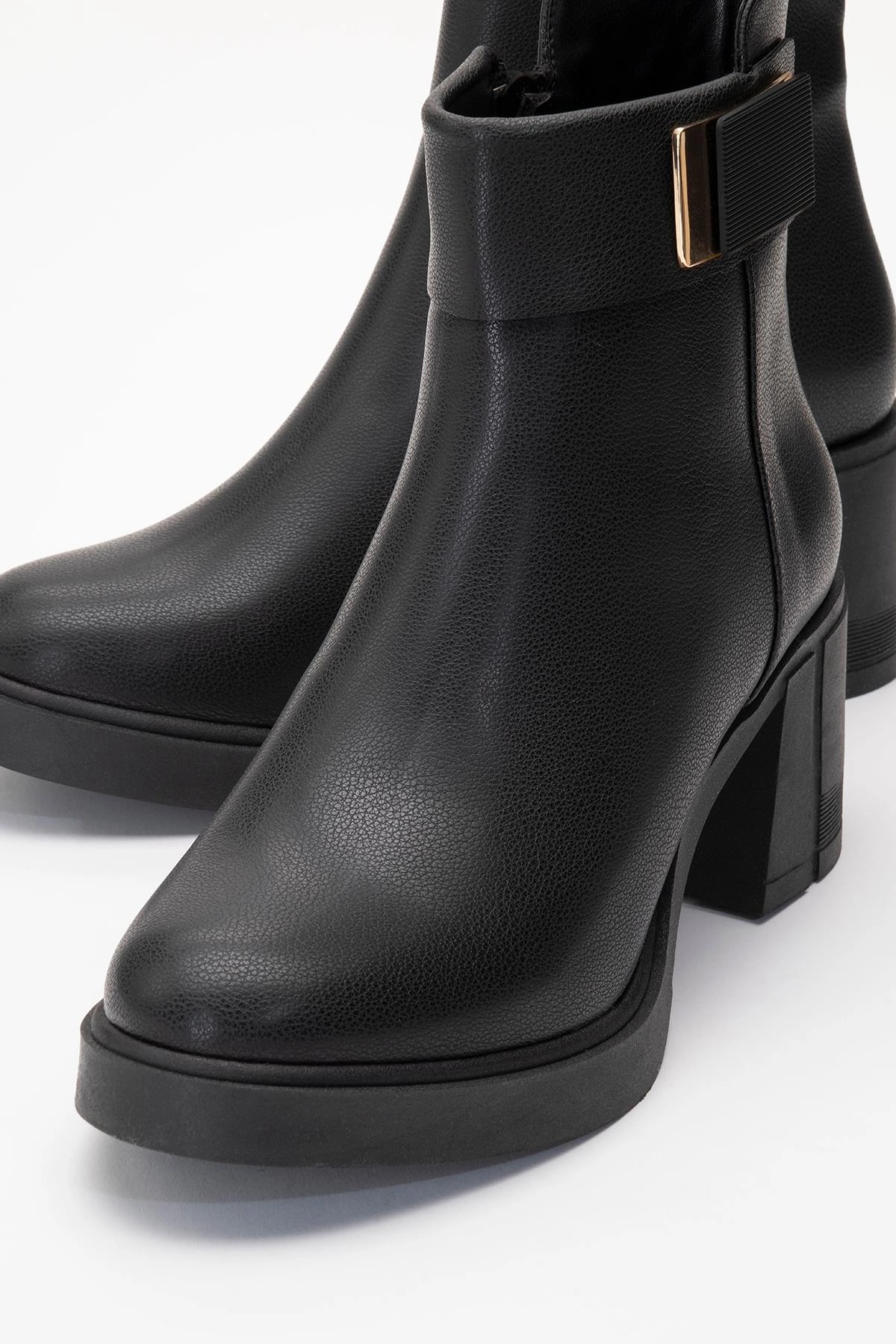Prologue Shoes Womens Rashe Block Heel Zip Boot