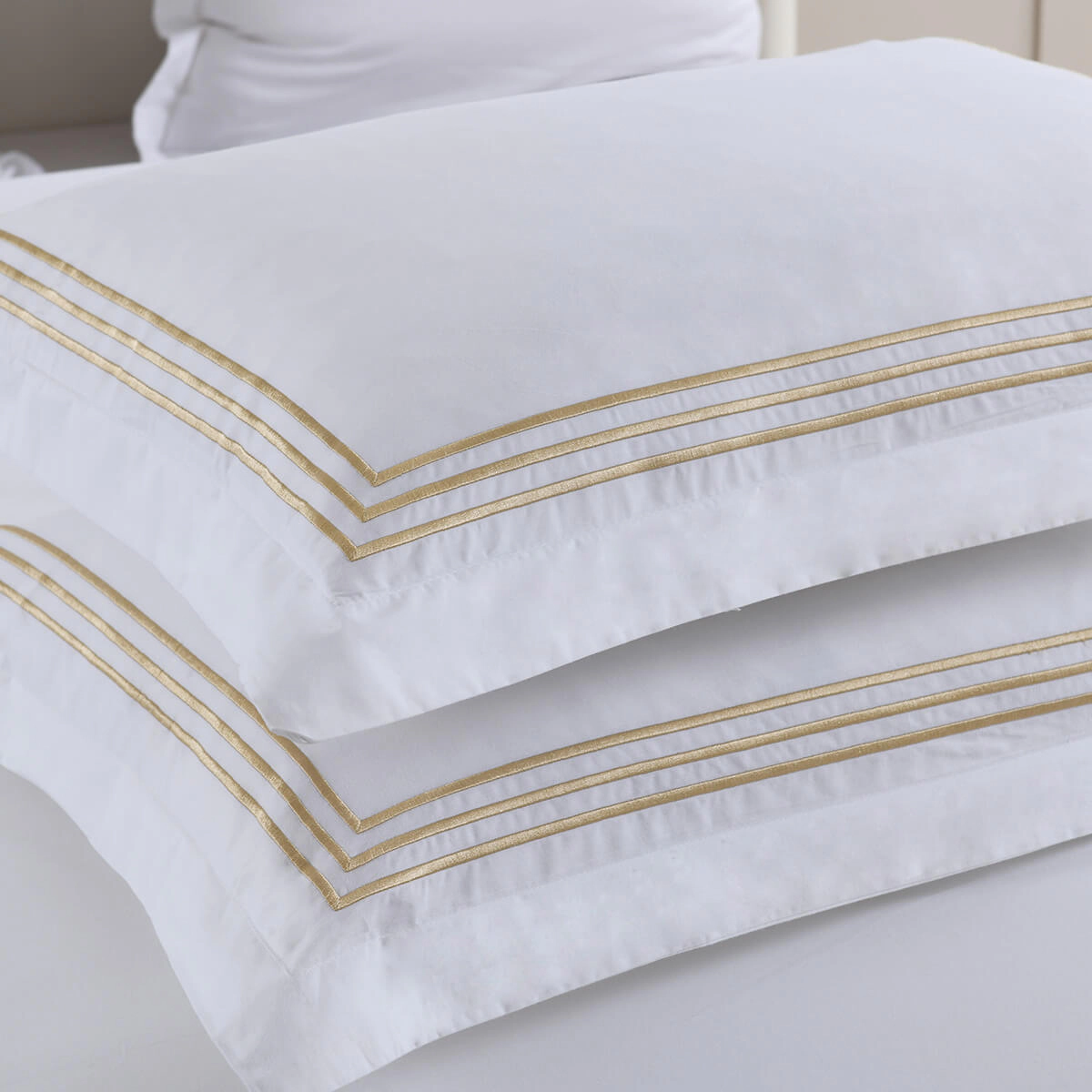 Egyptian Linens Adeline Embroidered Percale Cotton Duvet Cover Set