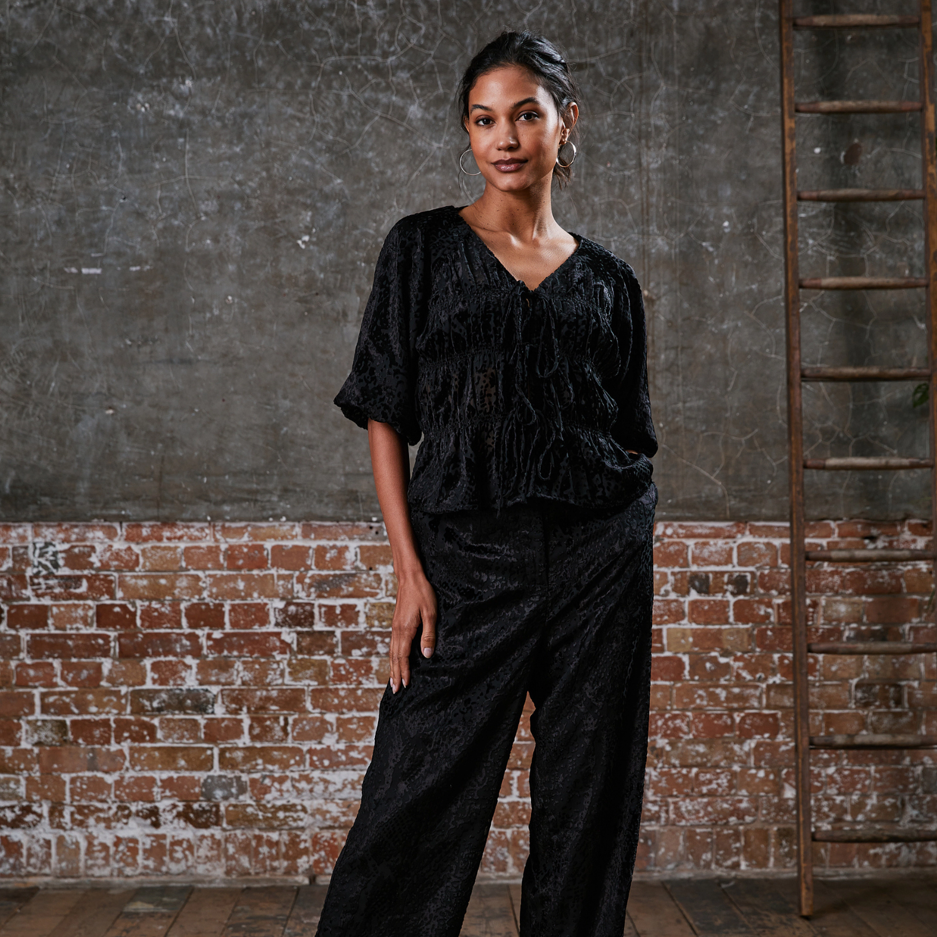 Rose & Nancy Women's Juniper Black Snake Velvet Trouser