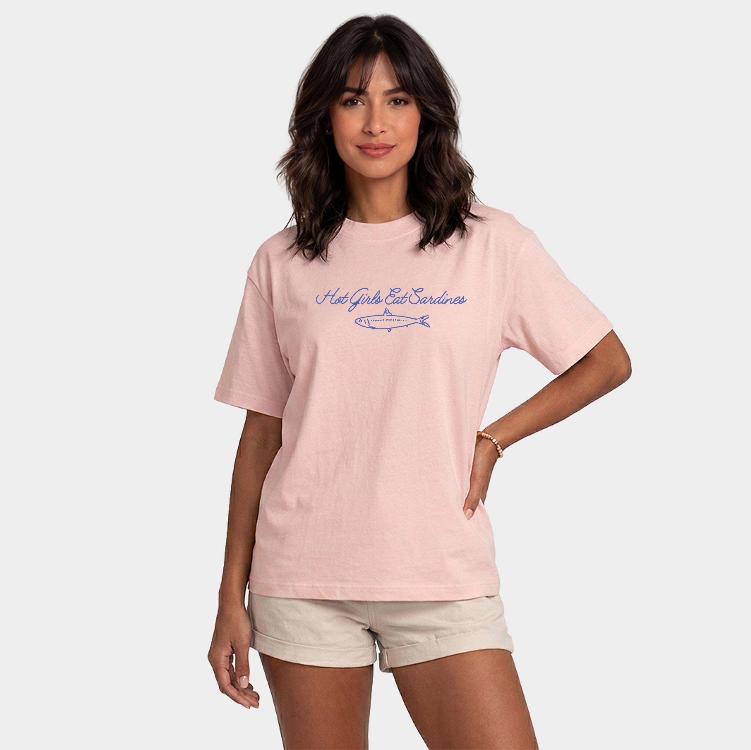 Simply Sage Market - Hot Girls Eat Sardines Cursive Women's Relaxed Boxy Tee