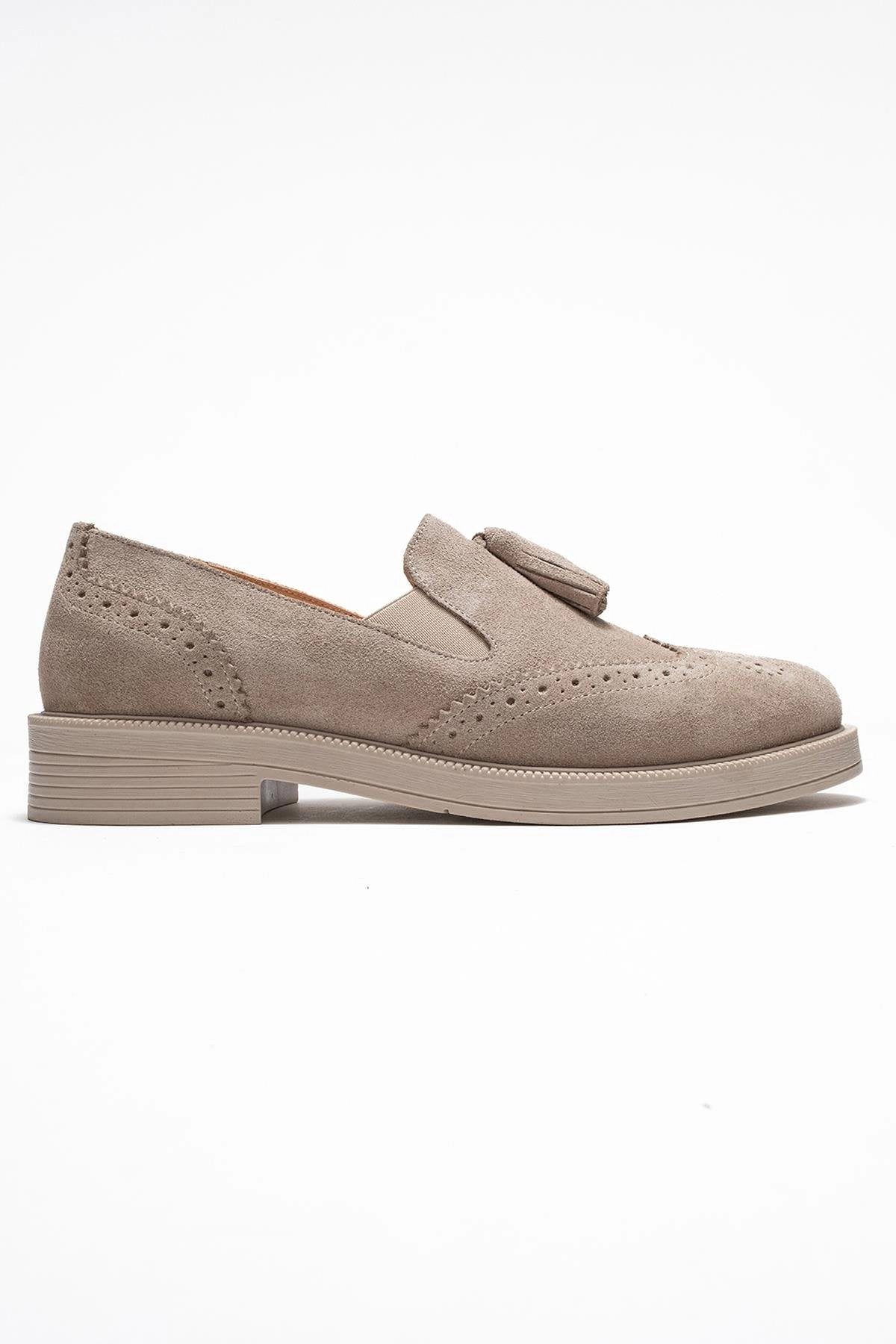 Forever & Always Womens Alex Leather Tassel Loafers