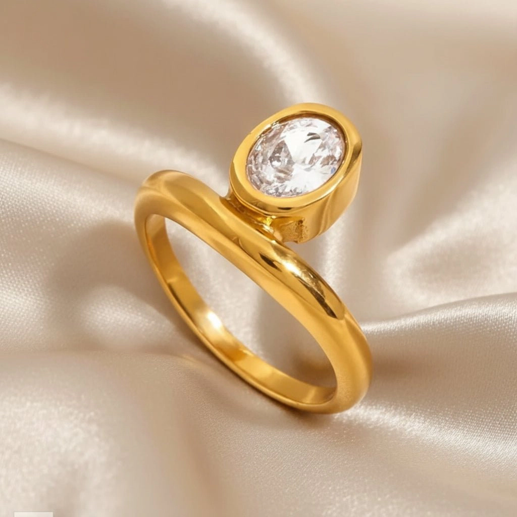 DressAtR Women's Geometric Gold Plated Zircon Ring