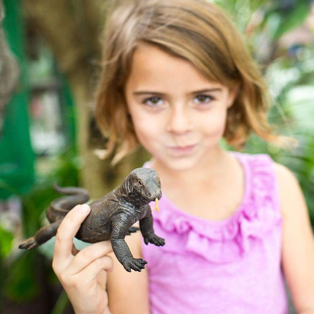 Safari Ltd. - Komodo Dragon Kids Toy Figure