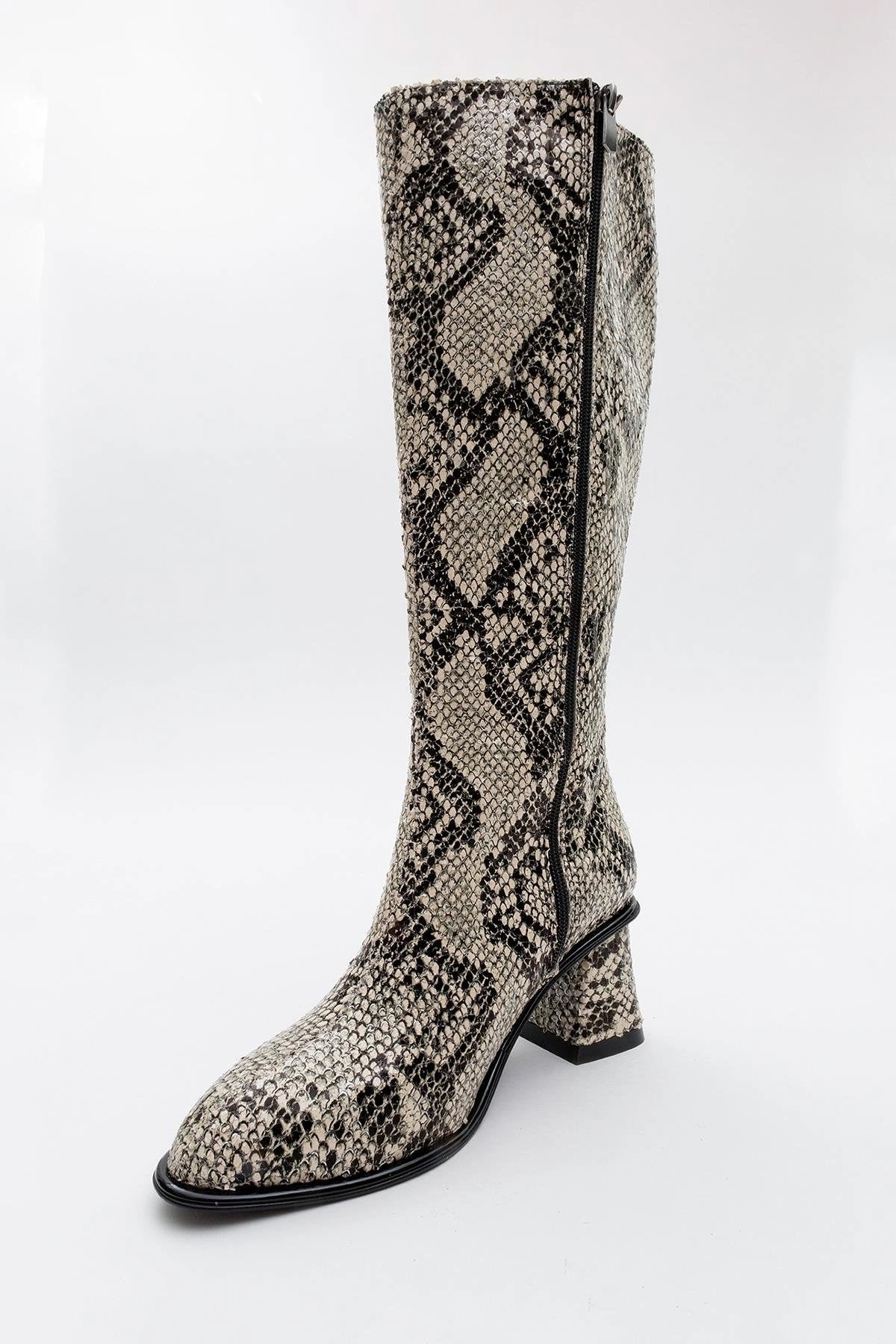 Prologue Shoes Womens Elly Pattern Block Heel Boot