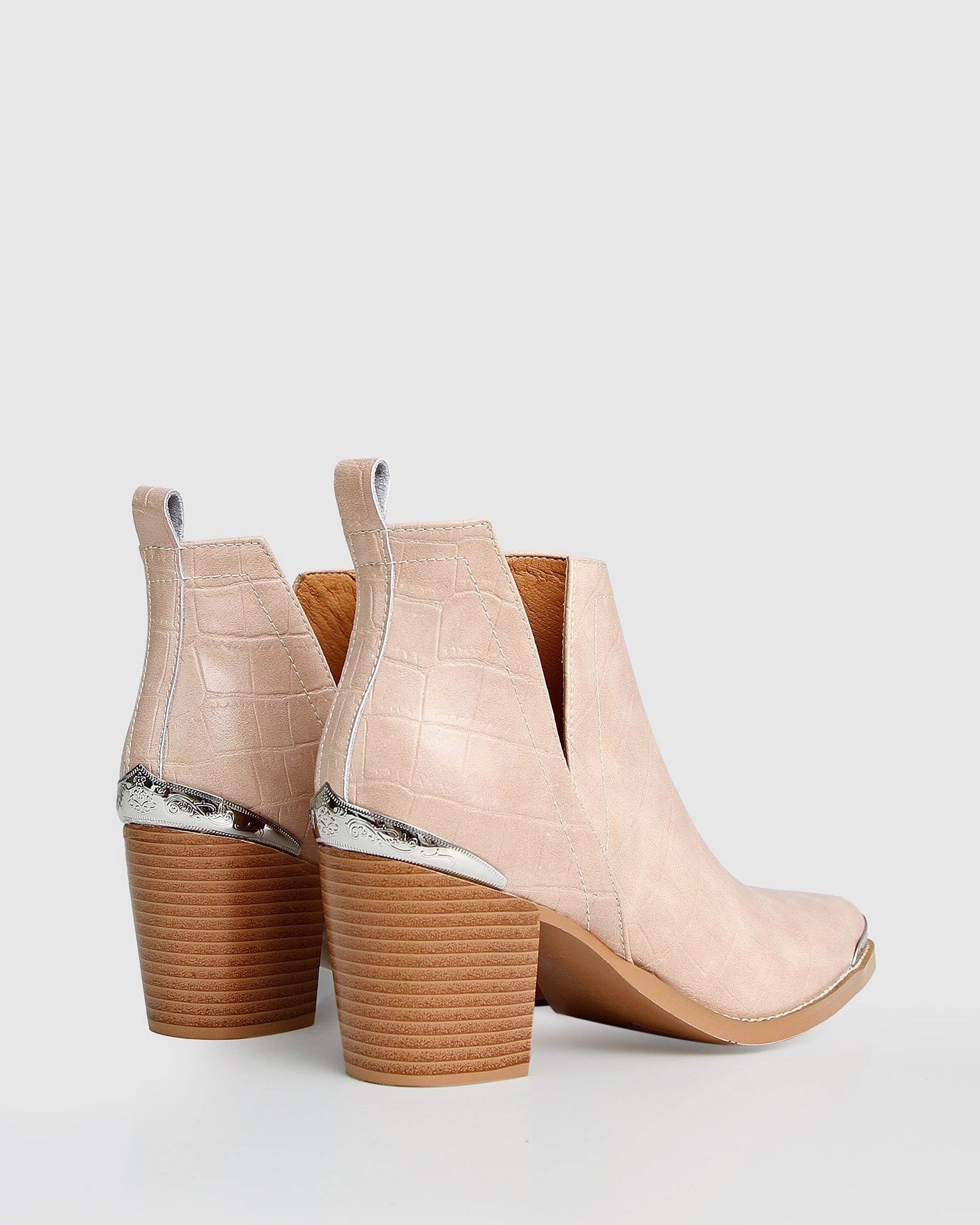 Belle & Bloom Womens Austin Suede Ankle Boot