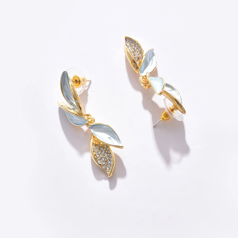 SOHI Women's Blue Gold Plated Designer Drop Earrings