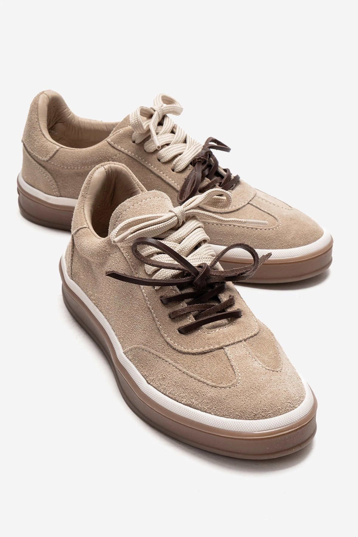 Forever & Always Womens Melle Leather Sneaker