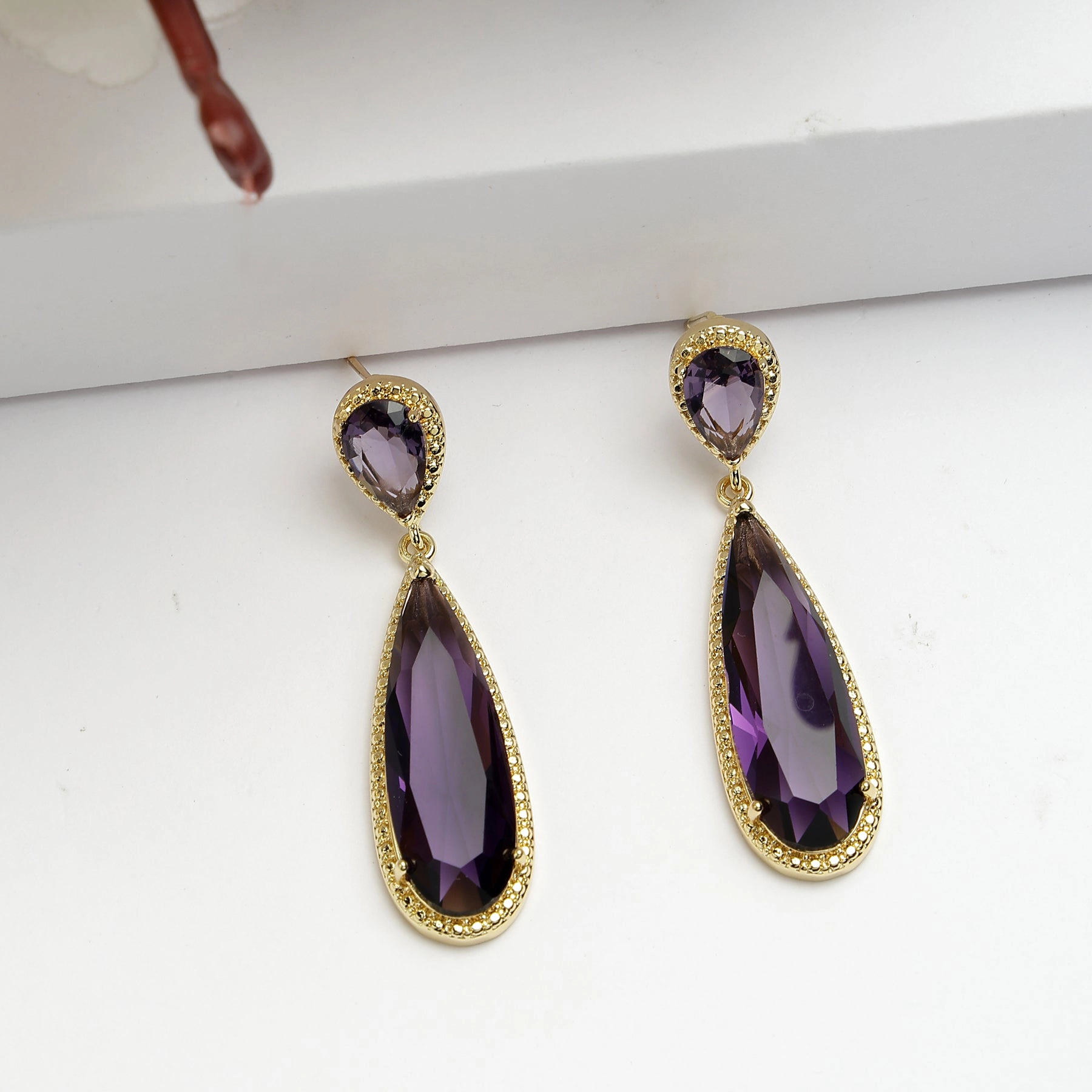 AGP PARIS Womens Diva Sleek Water Droplet Drop Earrings