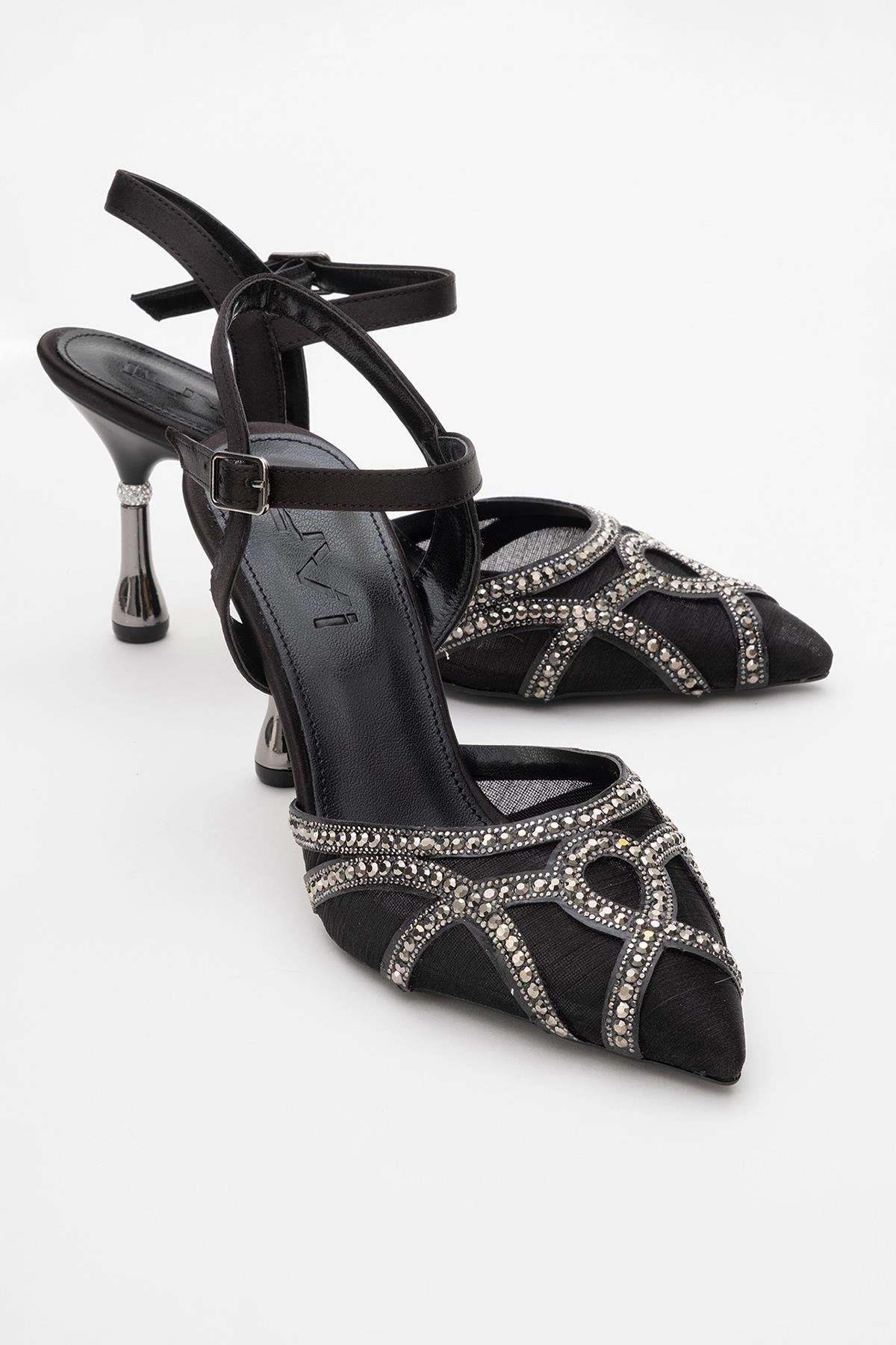 Prologue Shoes Womens Volby Embellished Pointed Toe Pump