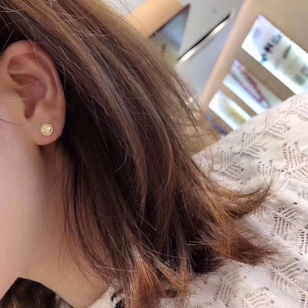 Dazzling Cubic Zirconia Stud Earrings for Women Simple Versatile