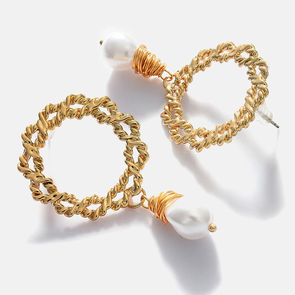 SOHI Women's White Santorini Drop Earrings