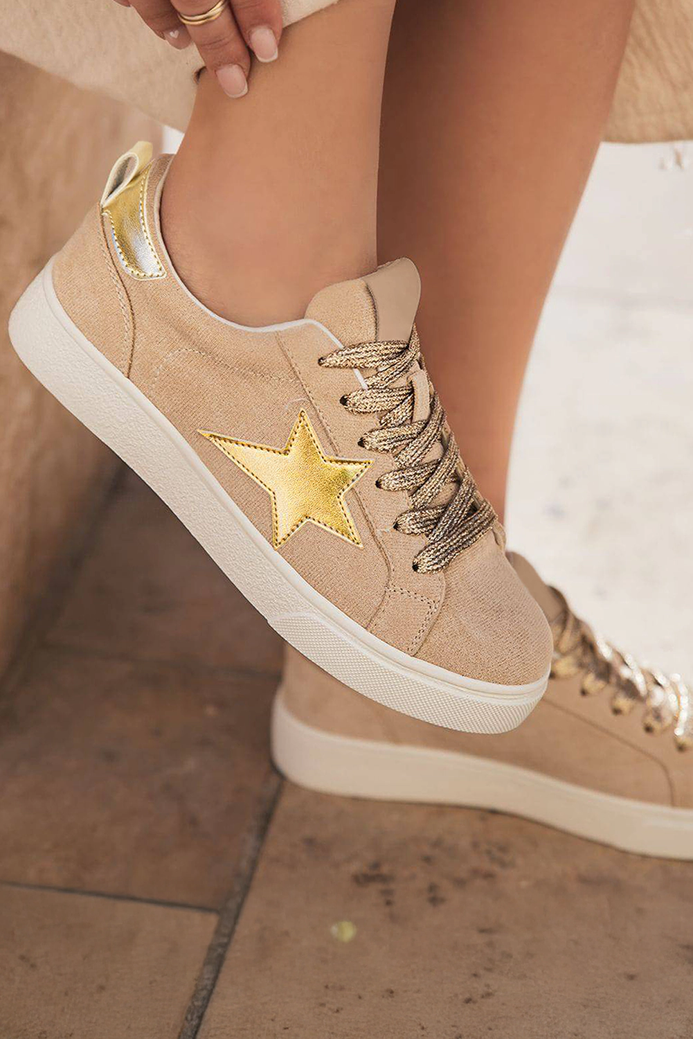 Threaded Pear Women's Emily Patchwork Lace Up Sneakers