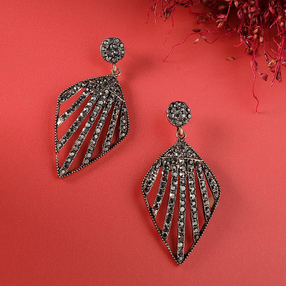 SOHI Women's Stardust Drift Drop Earrings