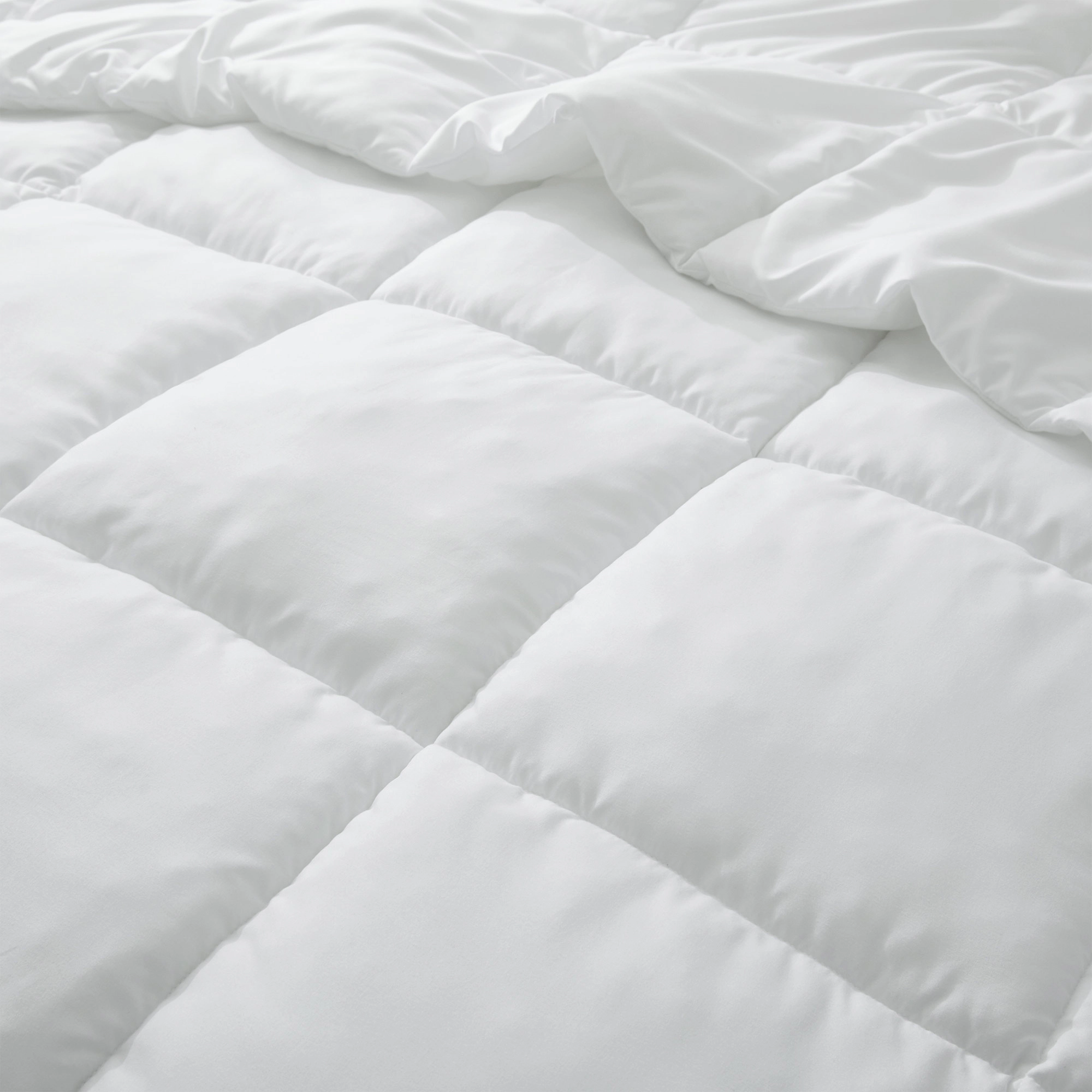 Unikome Summer Lightweight Down Alternative Duvet Comforter Insert