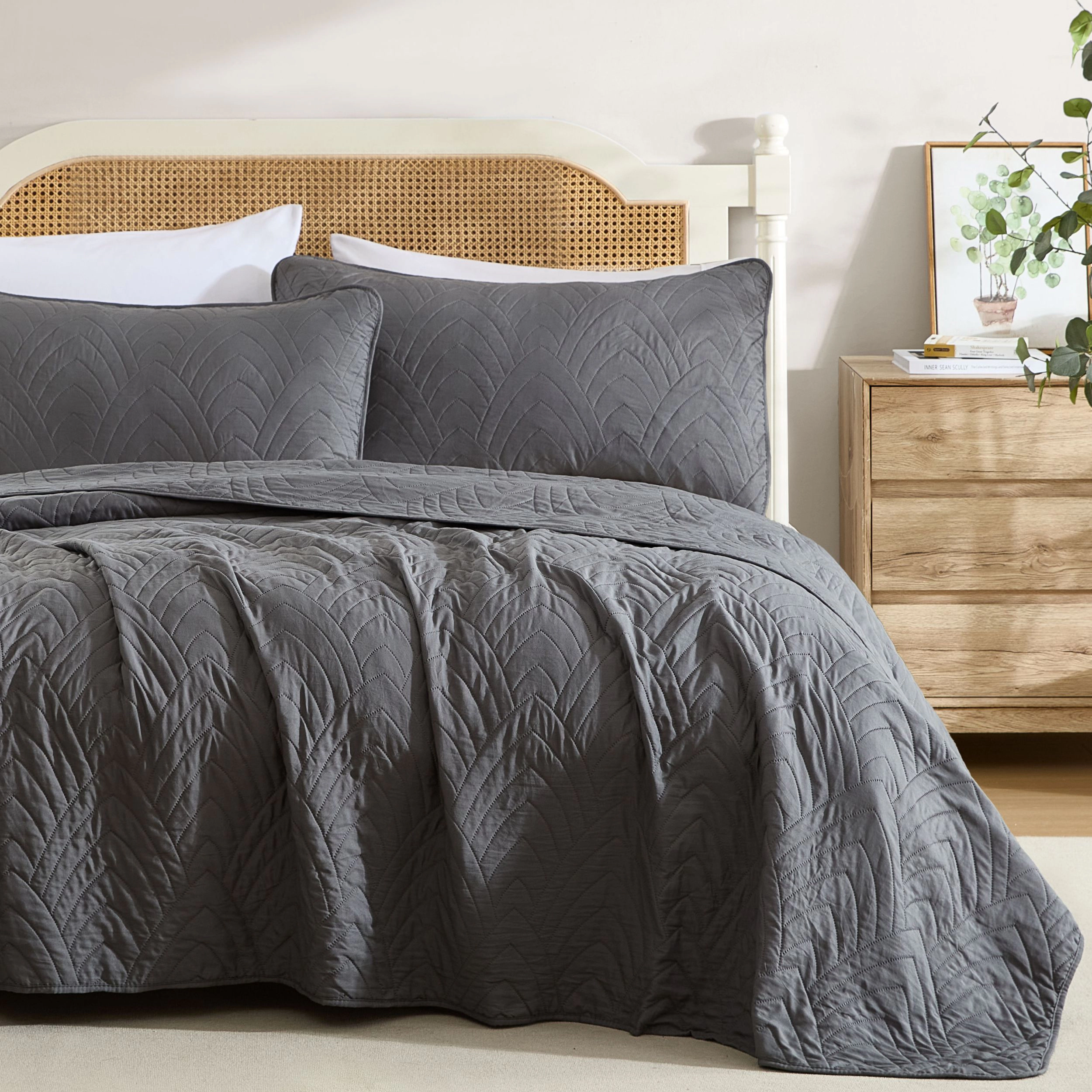 HLC.ME Weston - 3 Piece King Quilt Set, Lightweight Bedspread Coverlet Set