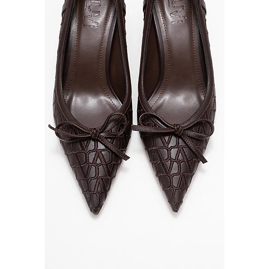 Prologue Shoes Womens Camden Bow Pointed Toe Pump