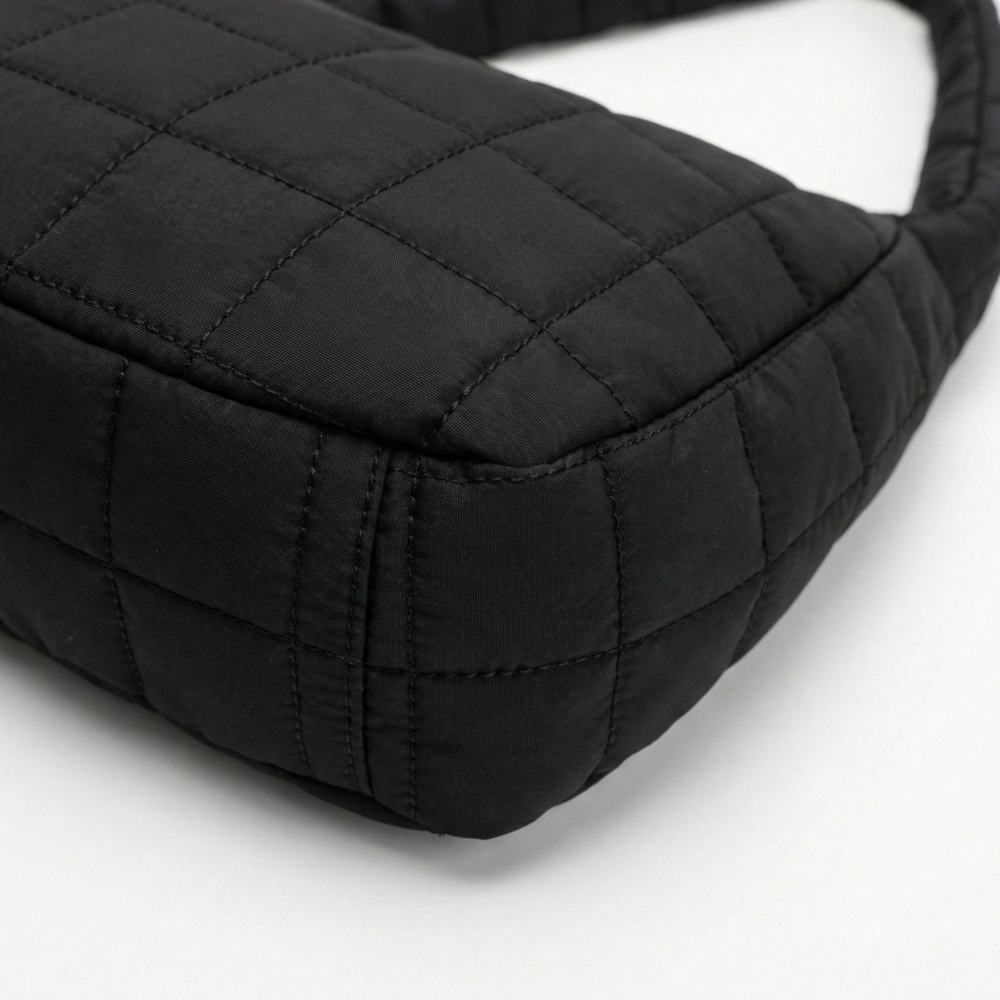 Alilang Women's Quilted Shoulder Bag with Padded Strap Soft Lightweight Nylon Construction and Curved Silhouette