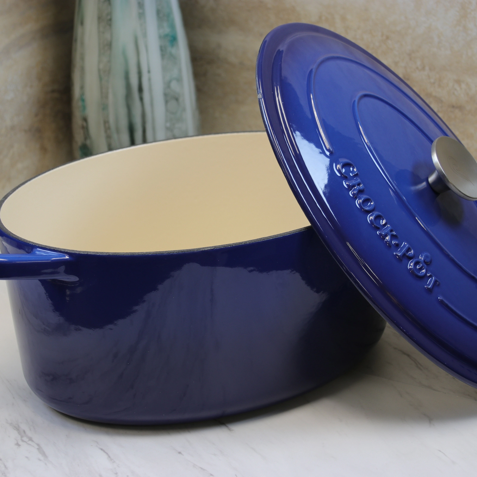 Crock Pot Artisan 7 Quart Enameled Cast Iron Oval Dutch Oven Sapphire Blue