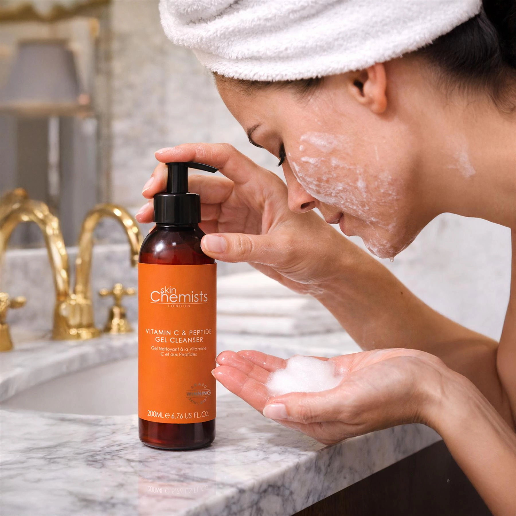 skinChemists Vitamin C & Peptide Anti-Ageing Gel Cleanser 200ml