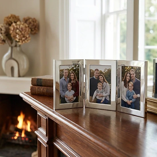 Jiallo Jolene Triple Hinge Standing Photo Frame - 4x6 Inch Photos