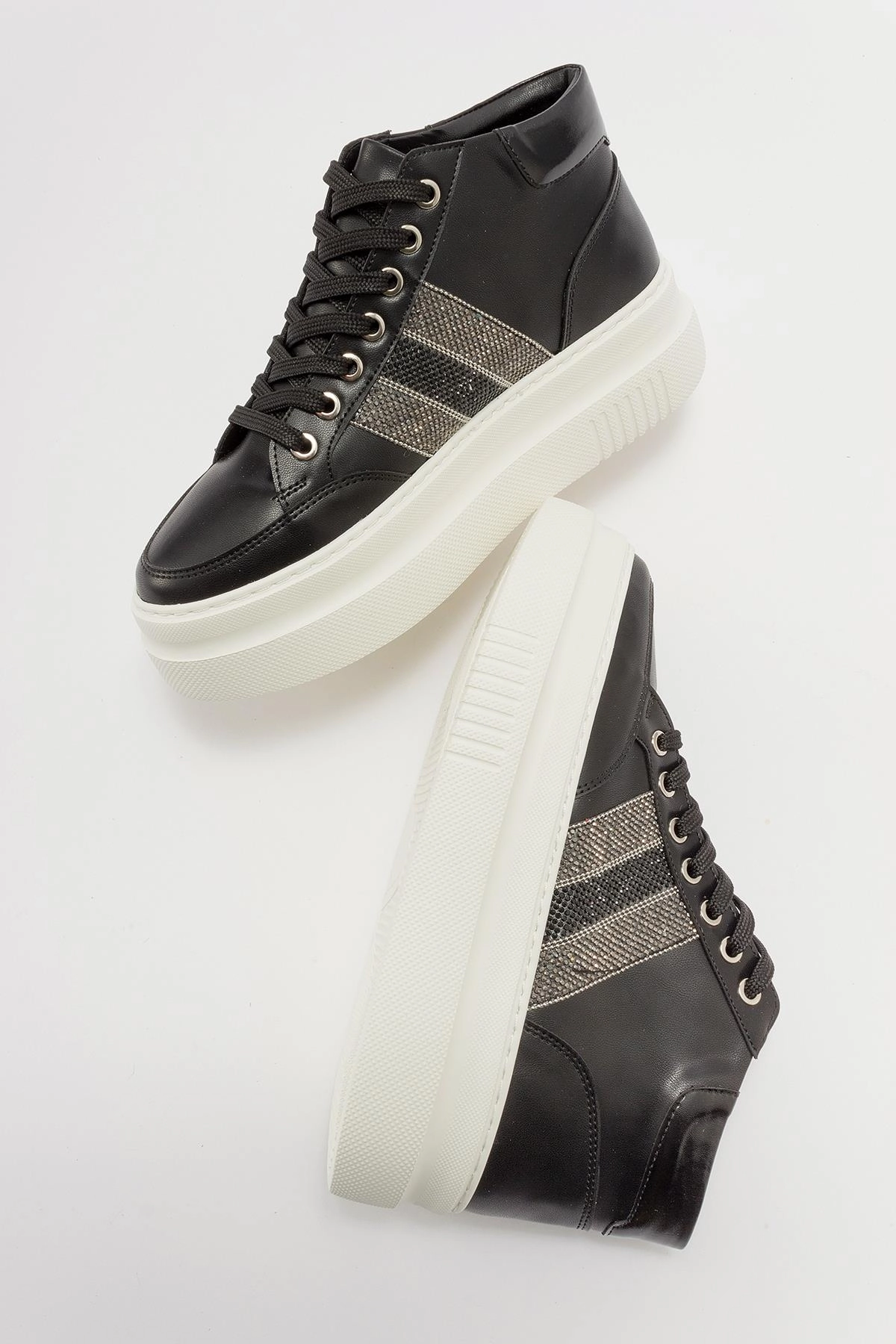 Prologue Shoes Womens Lessino Sneakers