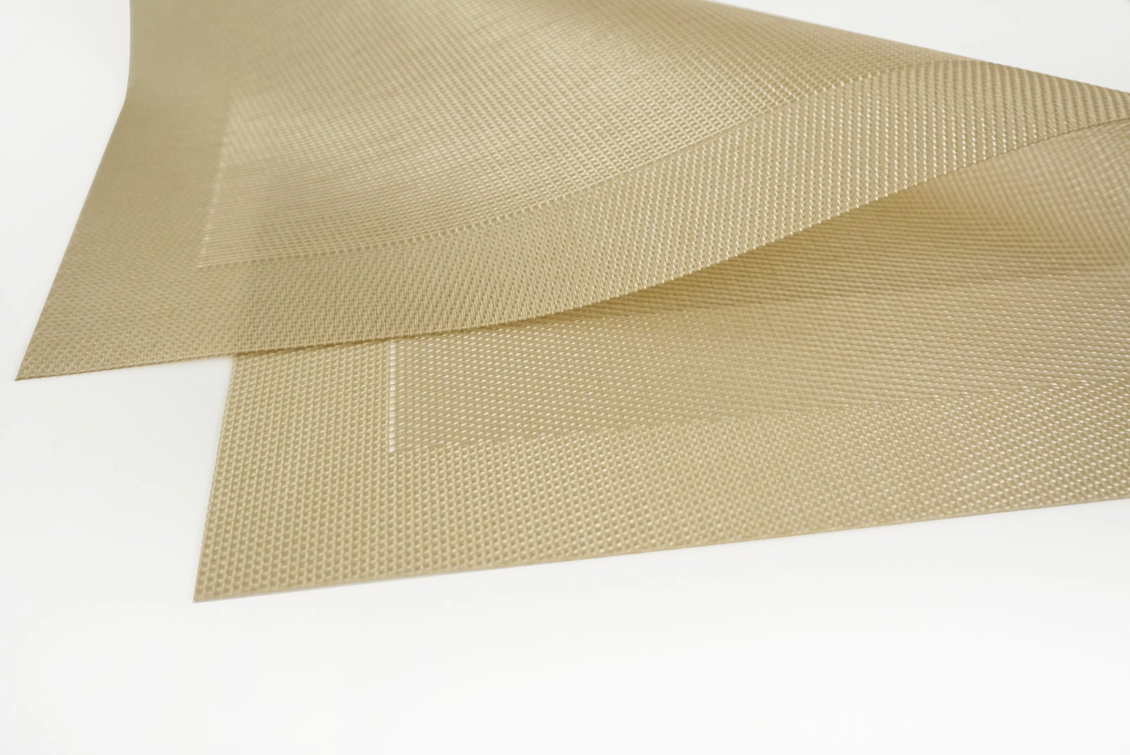 Dainty Home Santa Monica Woven Vinyl Reversible Rectangular 12" x 18" Placemat Set of 6