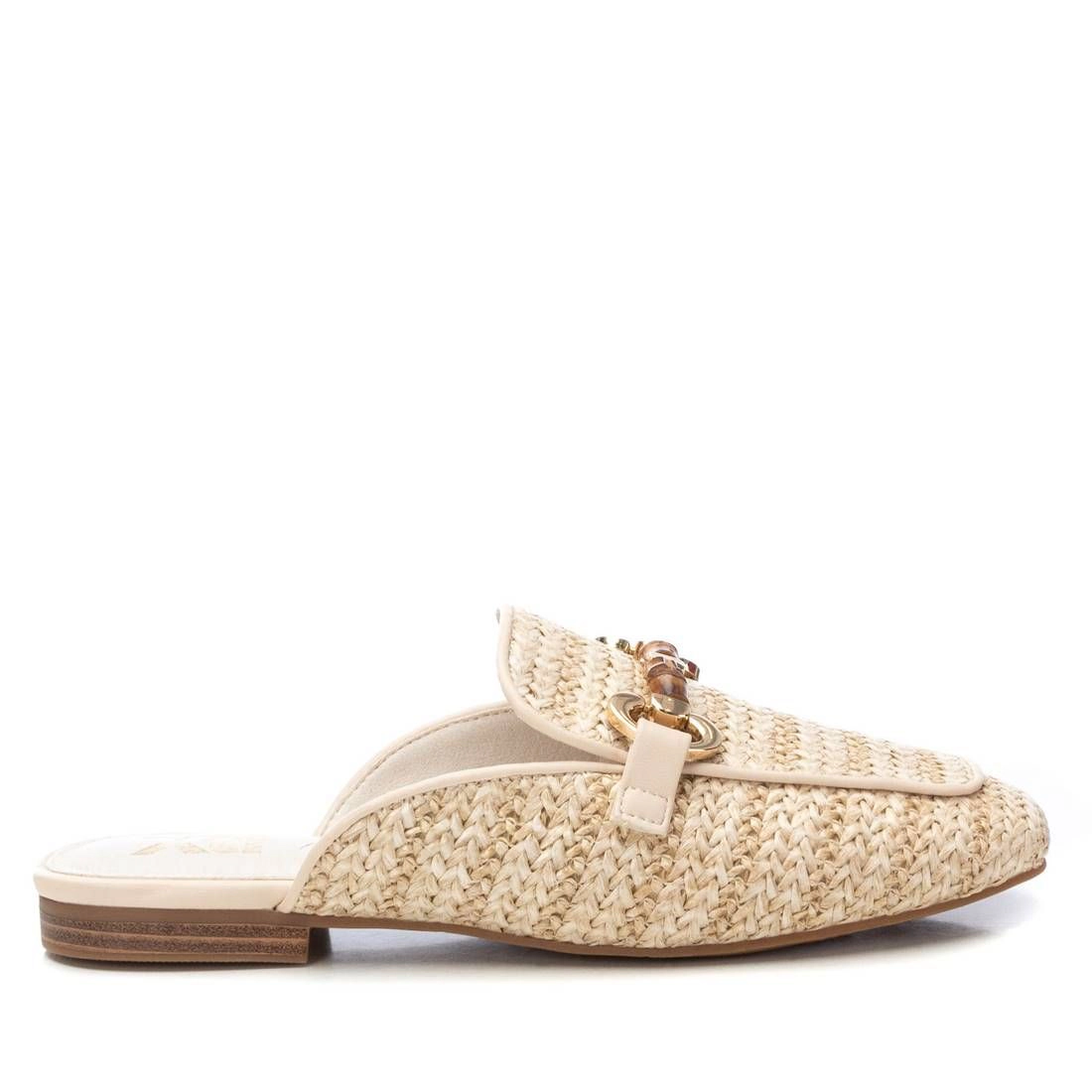 XTI Women's Flats Casual Closed-Toe Flat Shoes