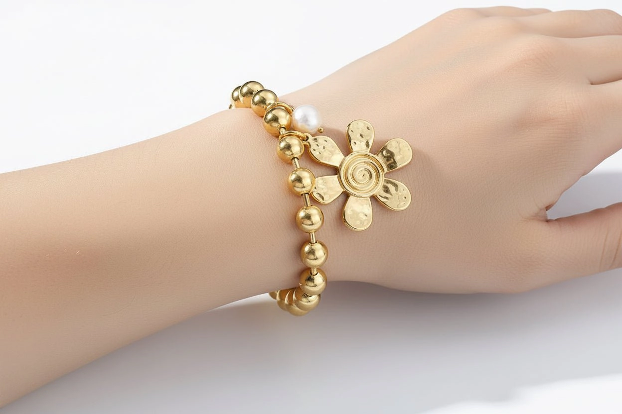 DressAtR Women's Flower Gold Plated Chain Bracelet