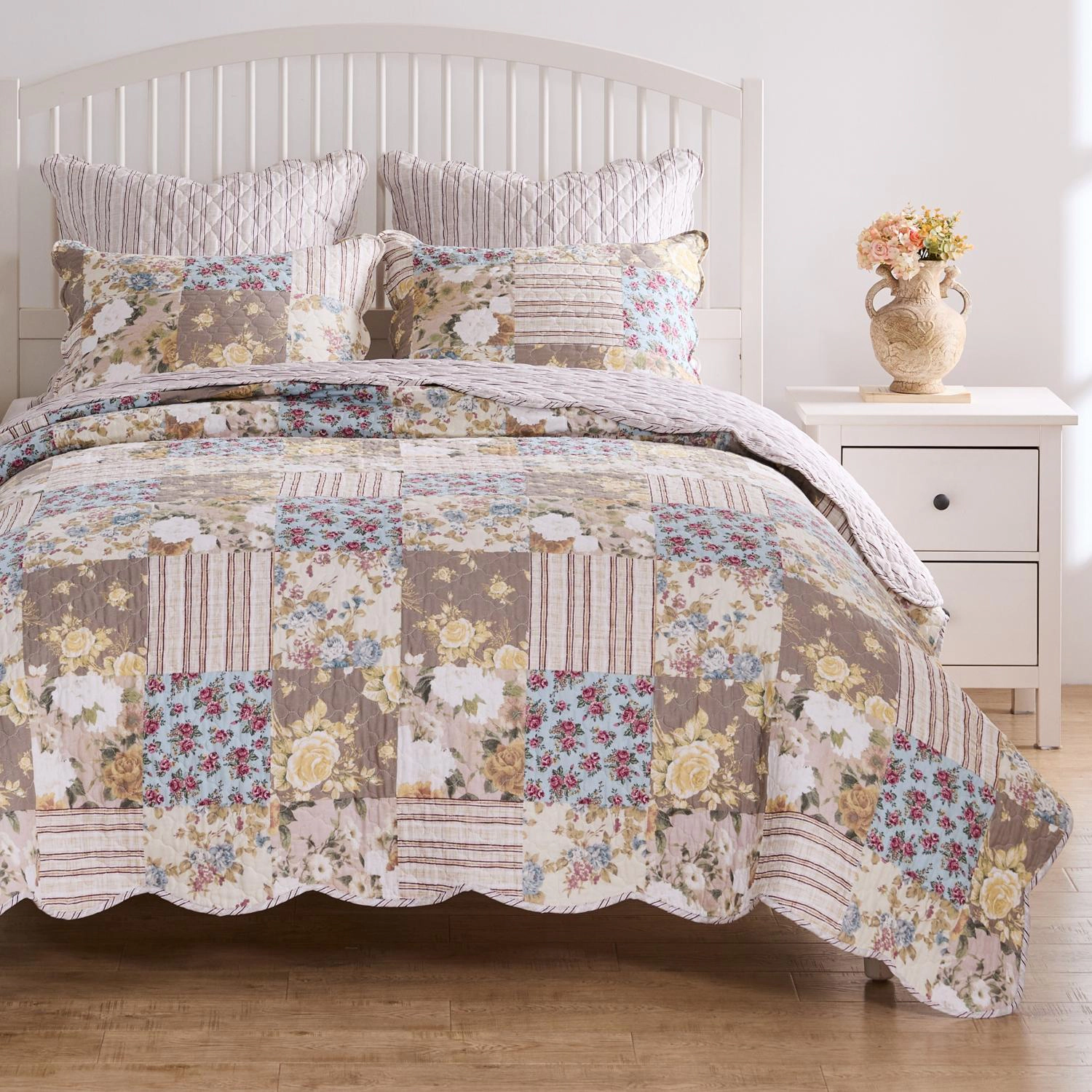 Greenland Home Fashions French Country Luxurious Modern Design Quilt Bedding Set 3 Piece