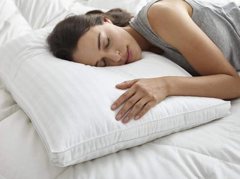 ComfyDown Elysian 600 Fill Power Down Bed Pillow, 330 Thread Count
