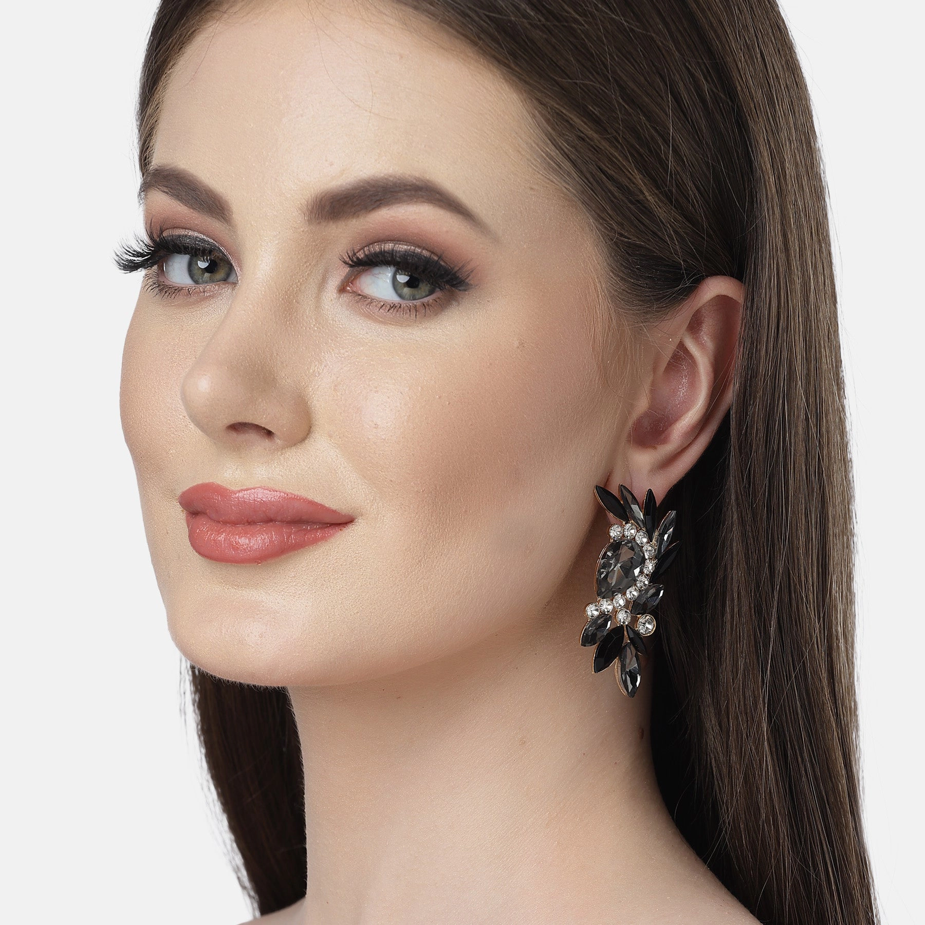 AGP PARIS Womens Diva Collection Leafy Stud Earrings