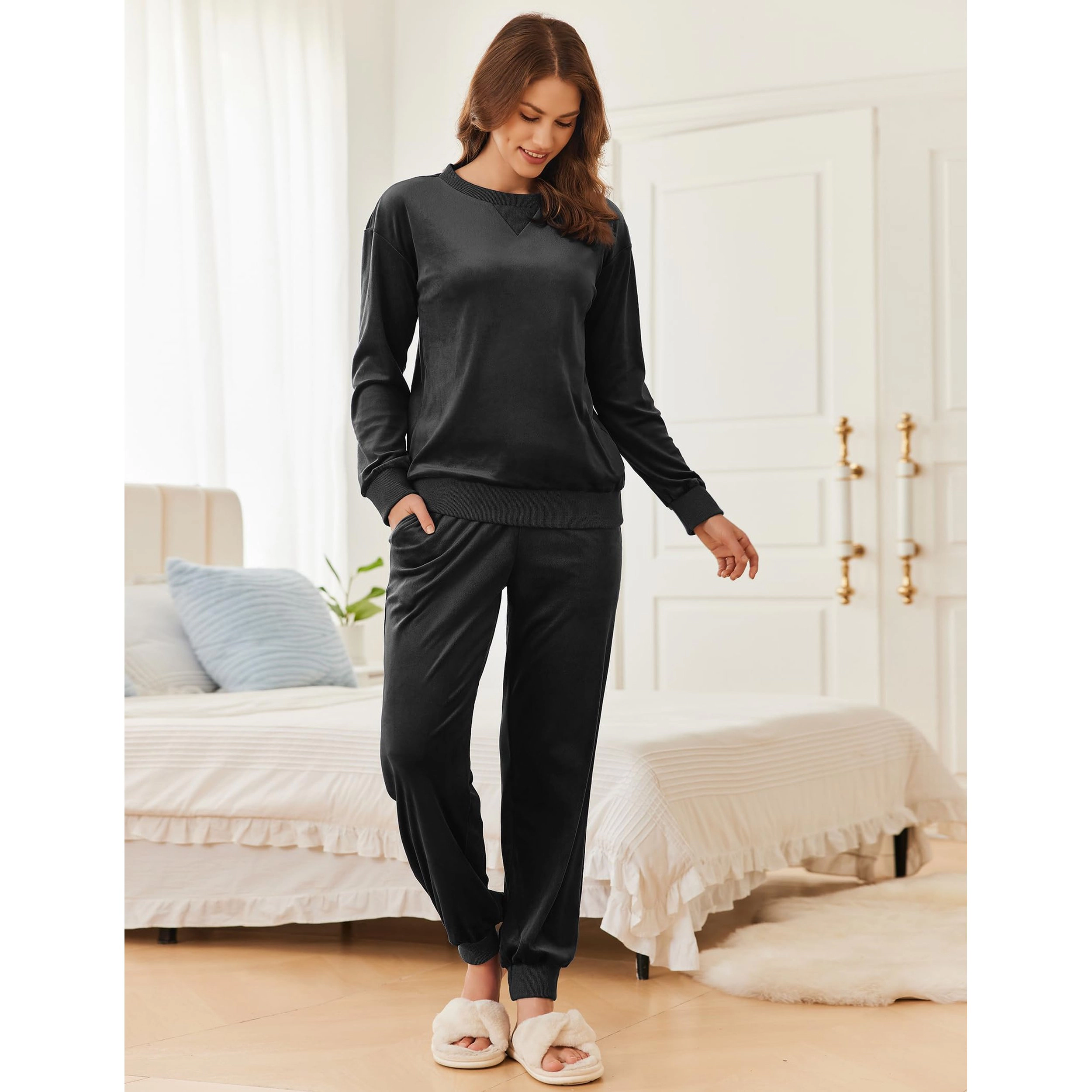 Ekouaer Womens Velvet Pajamas Sets Long Sleeve Leopard Jogger Two Piece Velour Sleepwear