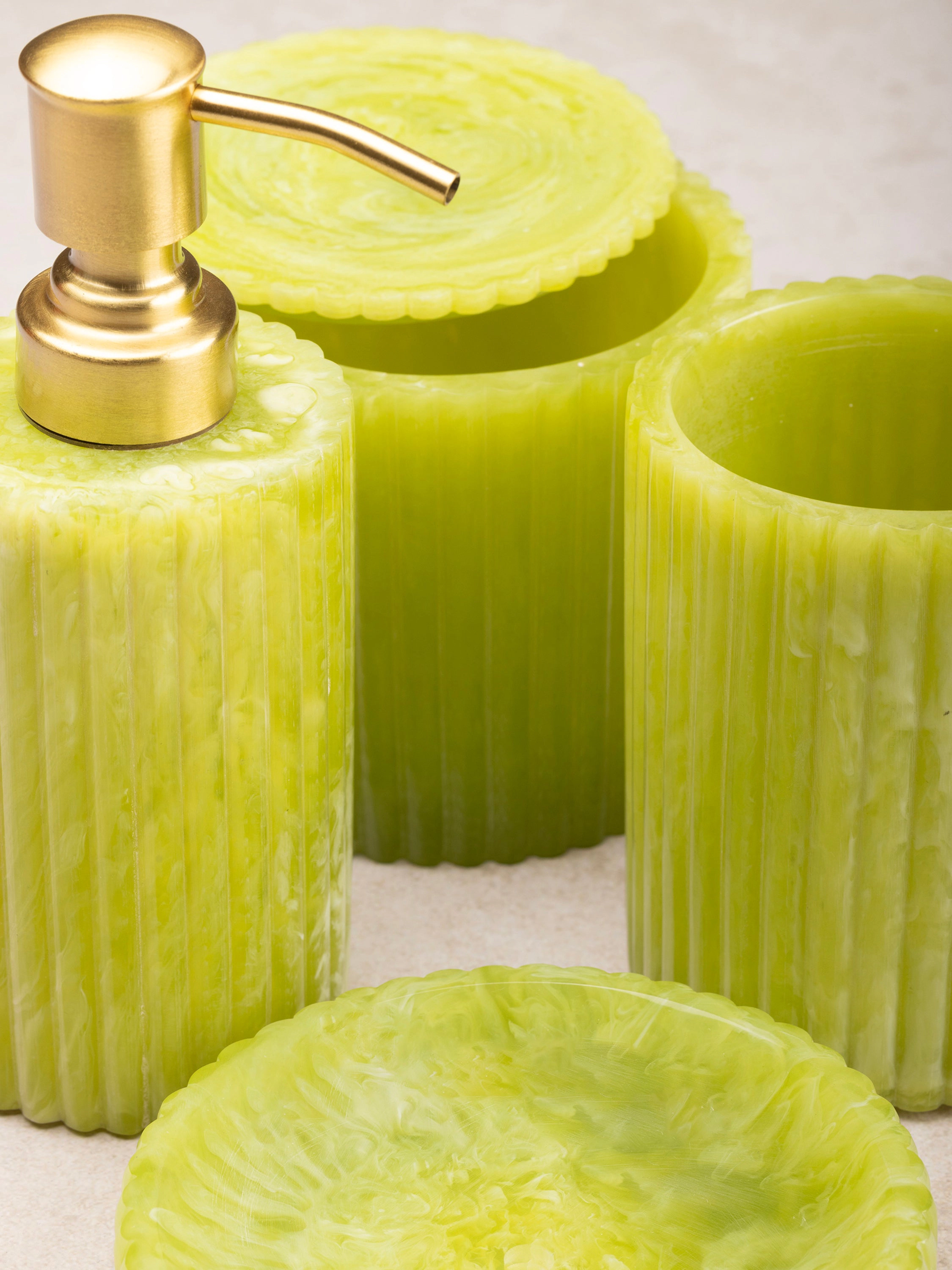 GAURI KOHLI Porto Green Bath Accessories