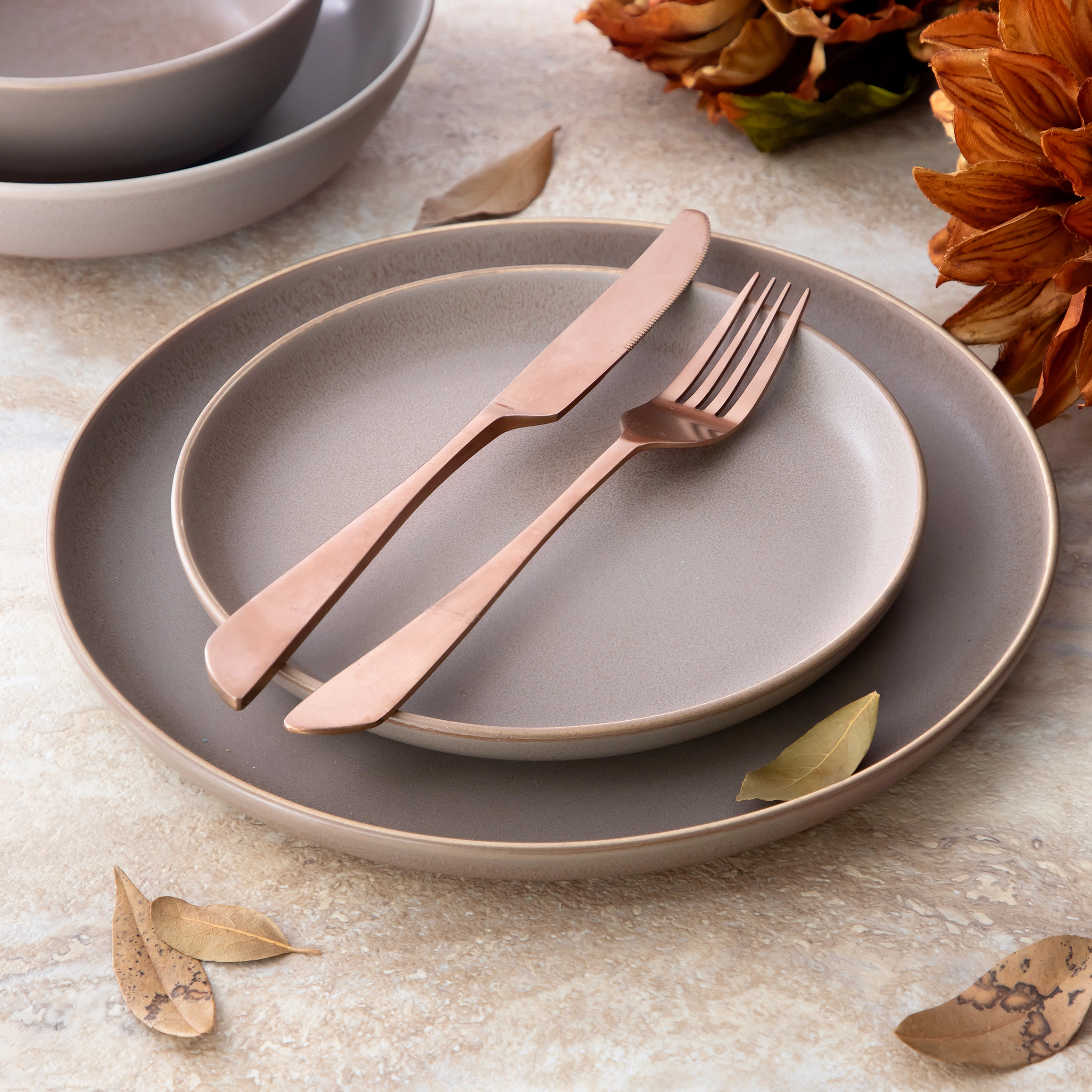 Gibson Elite Laguna Bliss 16 Piece Round Stoneware Double Bowl Dinnerware Set Matte Brown