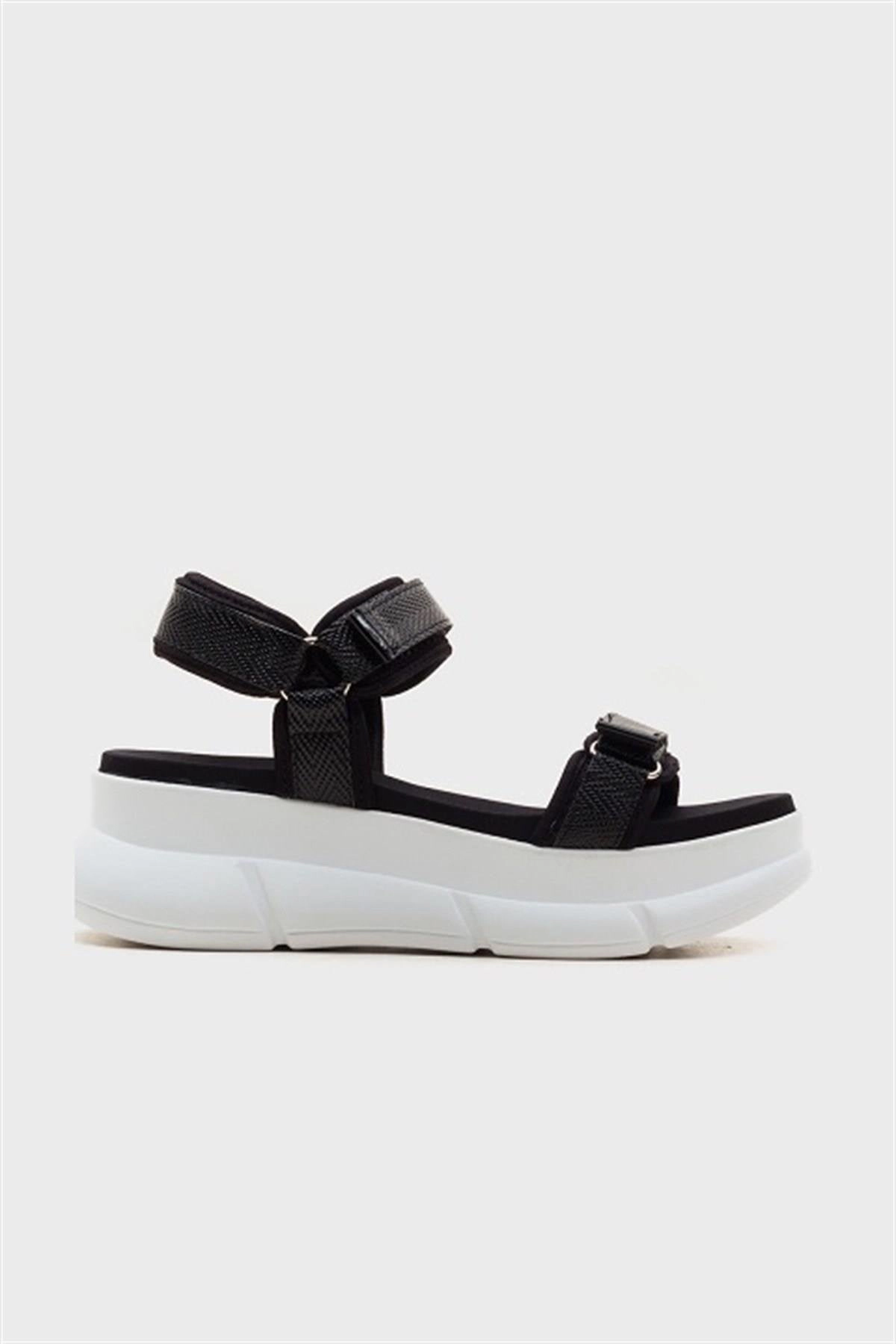 Prologue Shoes Womens Yrmengardis Strappy Sandal